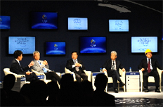 “中國(guó)向消費(fèi)型國(guó)家轉(zhuǎn)變”分論壇舉行