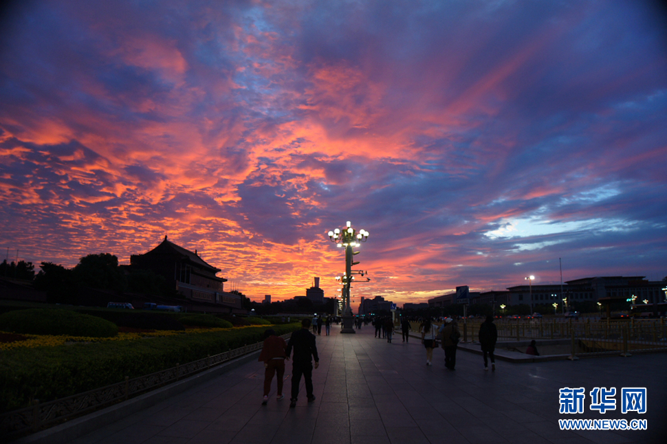 美哉，天安門！