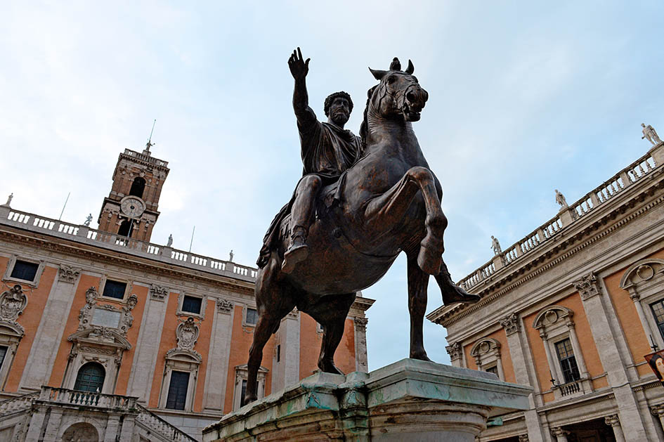 文艺与时尚中的马