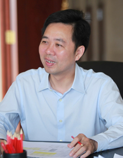 弘陽集團(tuán)董事長(zhǎng)、總裁曾煥沙