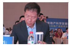 經(jīng)濟(jì)學(xué)家、燕京華僑大學(xué)校長(zhǎng) 華生