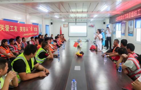 “小病挺，大病拖” 農(nóng)民工的健康保障如何破題？