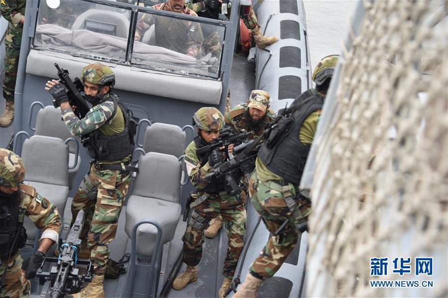 (圖文互動(dòng)·國(guó)際)(2)“海洋衛(wèi)士-2020”中巴海上聯(lián)演:結(jié)束港岸交流轉(zhuǎn)入海上實(shí)兵實(shí)彈演練