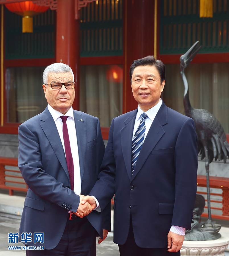 4月6日，國家副主席李源潮在北京會見由總書記薩伊達尼率領(lǐng)的阿爾及利亞民族解放陣線黨代表團。 新華社記者 丁海濤 攝