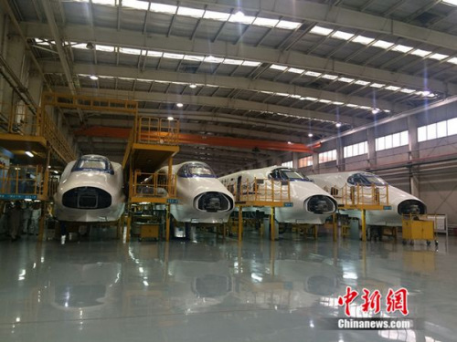 中車青島四方機(jī)車車輛股份有限公司廠房。中新網(wǎng) 邱宇 攝