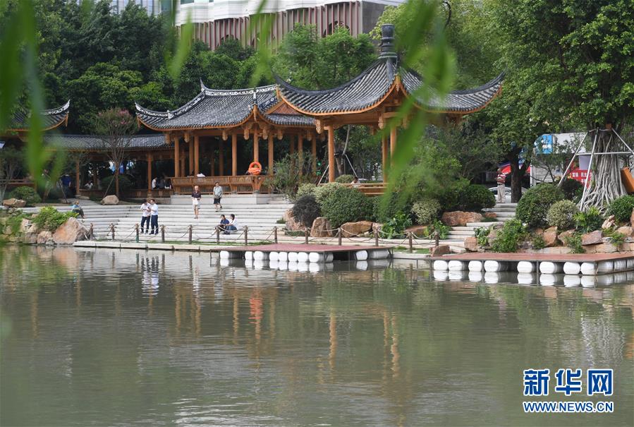 （新華全媒頭條·圖文互動）（4）為祖國驕傲，祝福偉大祖國！——國慶漫記