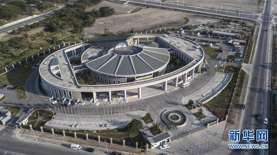 （新華全媒頭條&middot;圖文互動）（3）特稿：深化周邊友好　共促亞太繁榮&mdash;&mdash;寫在習近平主席出席亞太經(jīng)合組織第二十六次領導人非正式會議，對巴布亞新幾內亞、文萊和菲律賓進行國事訪問并在巴新同建交太平洋島國領導人會晤之際