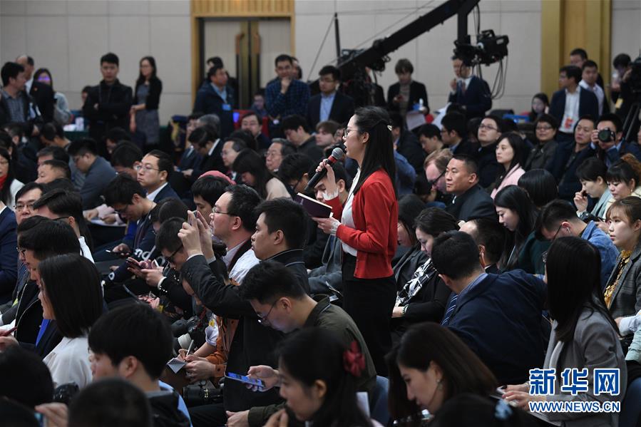 （兩會&middot;XHDW）（2）國家發(fā)改委主任何立峰等就&ldquo;創(chuàng)新和完善宏觀調(diào)控，推動高質(zhì)量發(fā)展&rdquo;答記者問