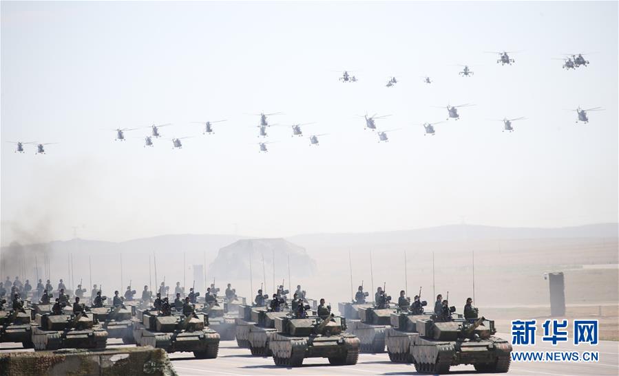 （新華全媒頭條·強(qiáng)軍思想引領(lǐng)新征程·圖文互動(dòng)）（6）那一刻，我們光榮接受檢閱