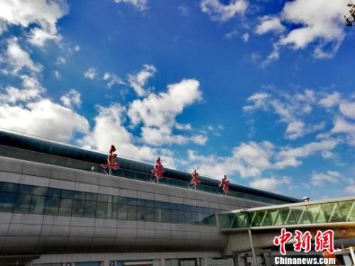 資料圖：烏魯木齊國(guó)際機(jī)場(chǎng)。 新疆機(jī)場(chǎng)集團(tuán)供圖