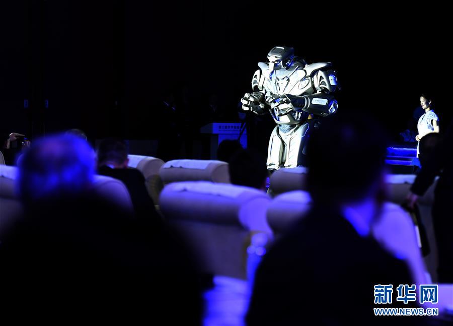 （新華全媒頭條·圖文互動）（1）擁抱智能新時代：世界智能大會釋放了哪些新信號？