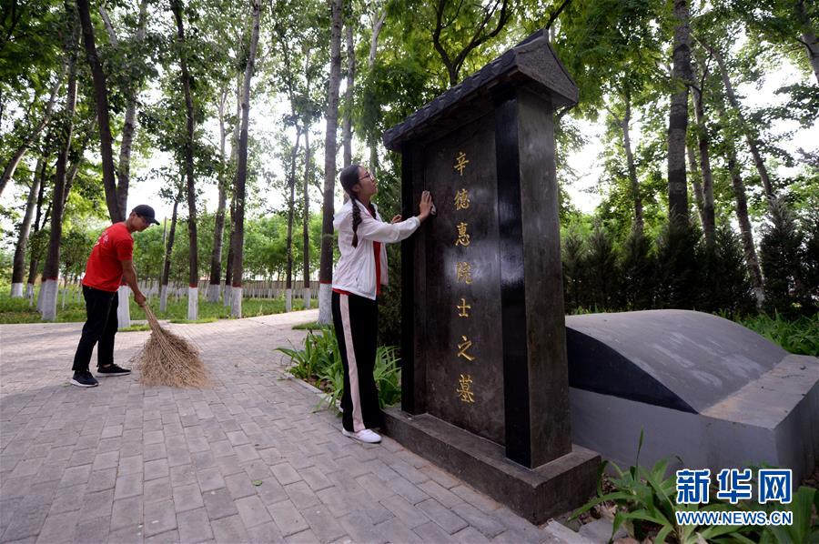 （新華全媒頭條&middot;愛(ài)國(guó)情 奮斗者&middot;圖文互動(dòng)）（4）把論文寫在祖國(guó)的大地上&mdash;&mdash;中國(guó)農(nóng)業(yè)大學(xué)46年扎根河北曲周服務(wù)鄉(xiāng)村振興紀(jì)實(shí)