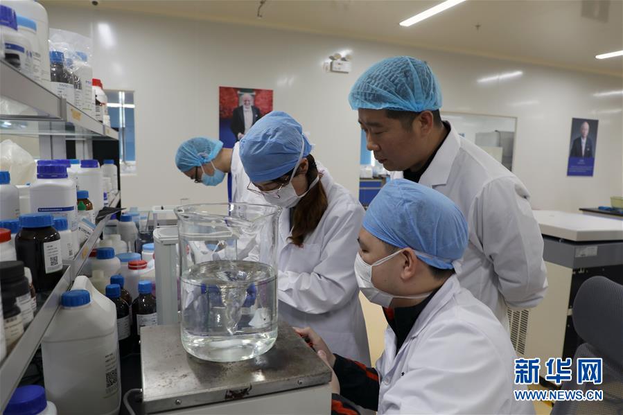 （在習(xí)近平新時(shí)代中國特色社會主義思想指引下——新時(shí)代新作為新篇章·圖文互動(dòng)）（5）從種地到“種”高科技產(chǎn)業(yè)——“改革村”的新思維