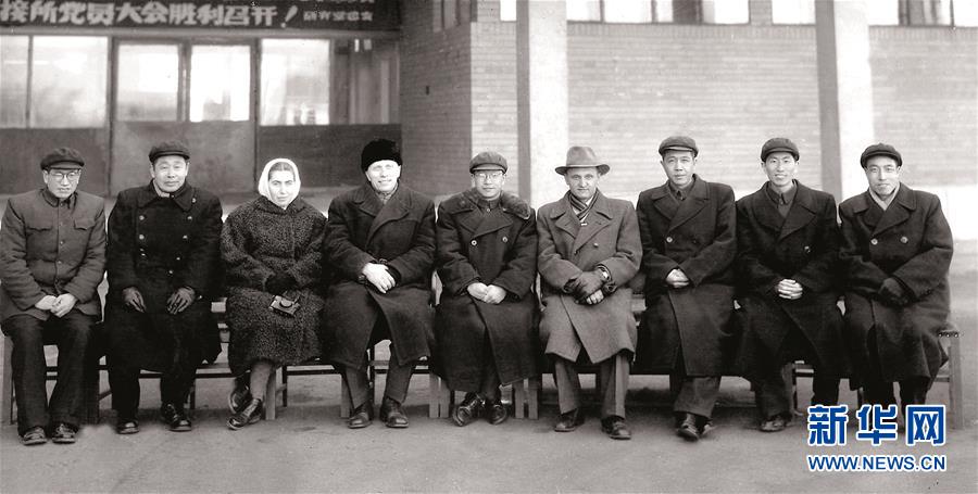 （新華全媒頭條&middot;圖文互動(dòng)）（1）追光者&mdash;&mdash;&ldquo;長光人&rdquo;的報(bào)國故事 