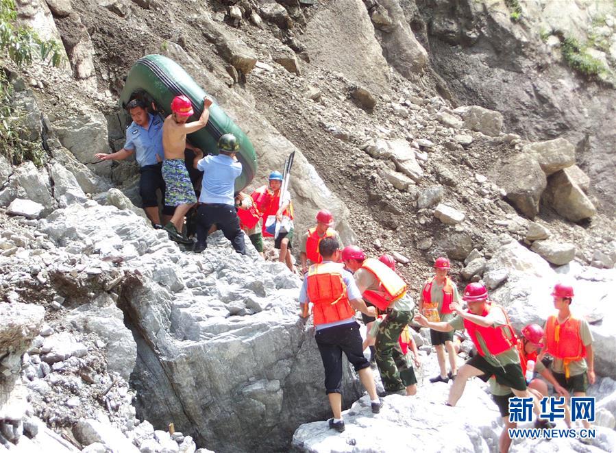 （時代先鋒·圖文互動）（2）為人民“逆行”的人——追記退役軍人、青年禁毒民警韓順軍