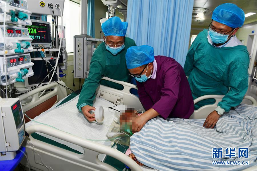 （新華全媒頭條&middot;圖文互動(dòng)）（12）有一絲希望，就盡百倍努力&mdash;&mdash;貴州水城&ldquo;7&middot;23&rdquo;特大山體滑坡72小時(shí)救援紀(jì)實(shí)