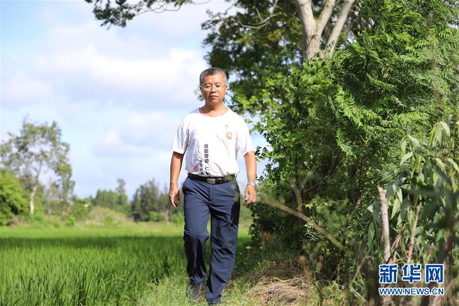 （不忘初心、牢記使命&middot;圖文互動(dòng)）（3）&ldquo;上天入地&rdquo;也要帶領(lǐng)鄉(xiāng)親脫貧&mdash;&mdash;記廣東那毛村駐村第一書(shū)記彭彬