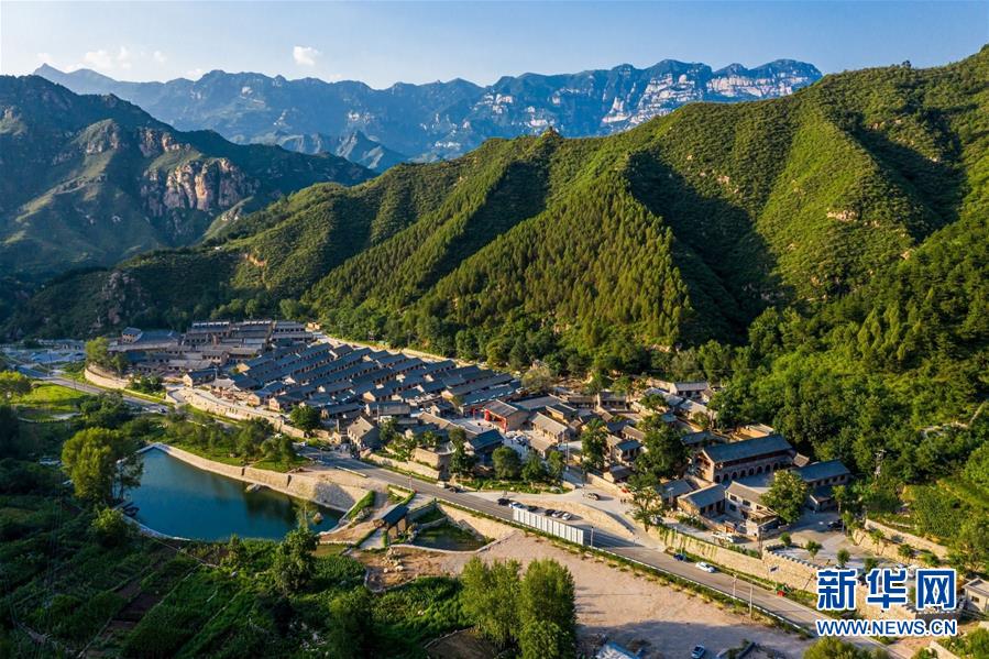 （集中連片特困地區(qū)貧困村調(diào)研行·圖文互動）（2）只要有信心，黃土變成金——河北阜平縣駱駝灣村和顧家臺村脫貧調(diào)查