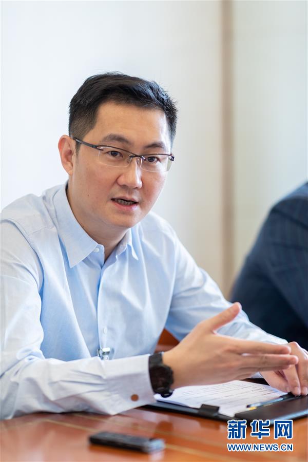 （兩會人物·圖文互動）專訪馬化騰：“互聯網的下半場屬于產業(yè)互聯網”