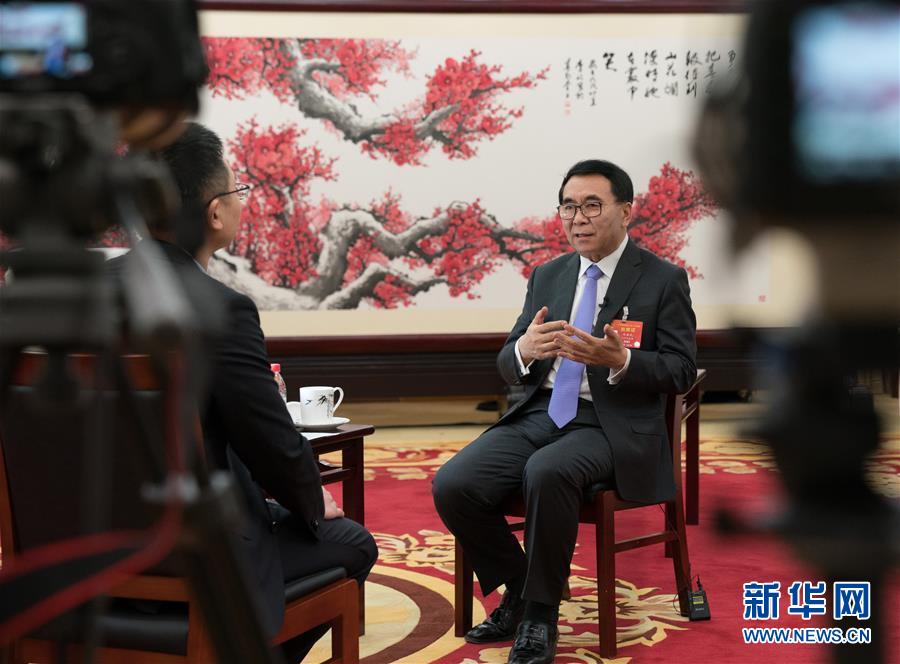 （兩會(huì)·圖文互動(dòng)）（2）全國人大代表、中科院院長白春禮：打破關(guān)鍵核心技術(shù)“瓶頸”