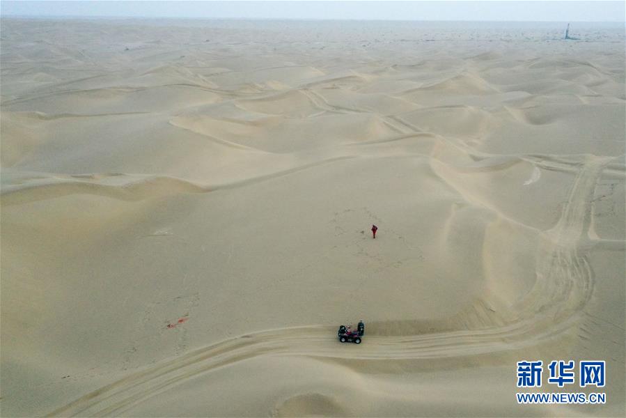 （新春走基層&middot;圖文互動）（1）大漠中，一頂帳篷守歲五年