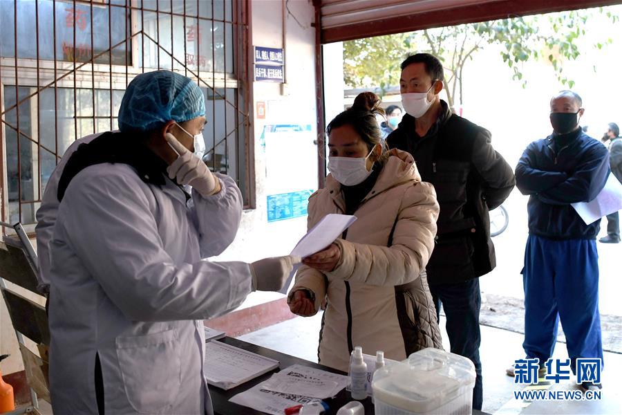 （抓好經(jīng)濟(jì)發(fā)展 應(yīng)對(duì)復(fù)雜局面&middot;圖文互動(dòng)）（3）2500萬農(nóng)民工如何安全返崗？&mdash;&mdash;農(nóng)民工大省四川復(fù)工觀察