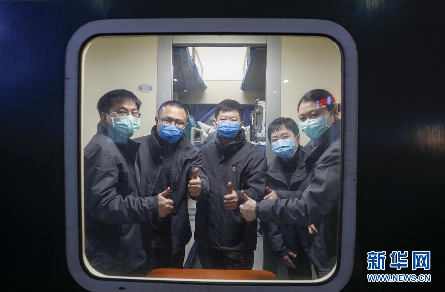 （聚焦疫情防控·對口支援19省份在奮戰(zhàn)·圖文互動）（1）“當我們摘下口罩，看到彼此勝利的微笑”——重慶對口支援孝感市抗擊疫情紀實