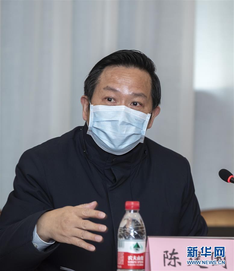 （聚焦疫情防控&middot;圖文互動）（2）急防控所急，沖鋒勇向前&mdash;&mdash;華中科技大學(xué)以科研攻關(guān)推動疫情防控救治觀察