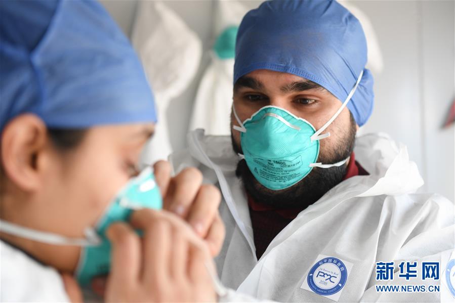 （新華全媒頭條&middot;圖文互動）（16）聽，人類命運共同體的大合唱&mdash;&mdash;中國同國際社會攜手抗擊新冠肺炎疫情述評