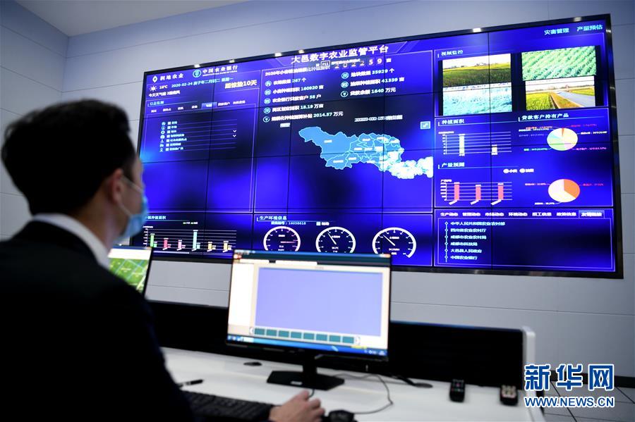 （在習近平新時代中國特色社會主義思想指引下&mdash;&mdash;新時代新作為新篇章&middot;習近平總書記關(guān)切事&middot;圖文互動）（4）為農(nóng)田注入硬核生產(chǎn)力&mdash;&mdash;一些地方春耕中農(nóng)業(yè)科技創(chuàng)新掃描