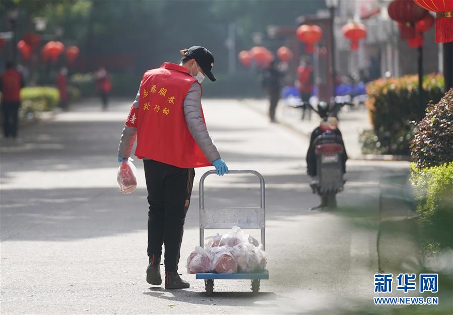 （新華全媒頭條）（5）在大考中交出合格答卷——習(xí)近平總書記湖北武漢考察為打贏湖北保衛(wèi)戰(zhàn)、武漢保衛(wèi)戰(zhàn)指明方向
