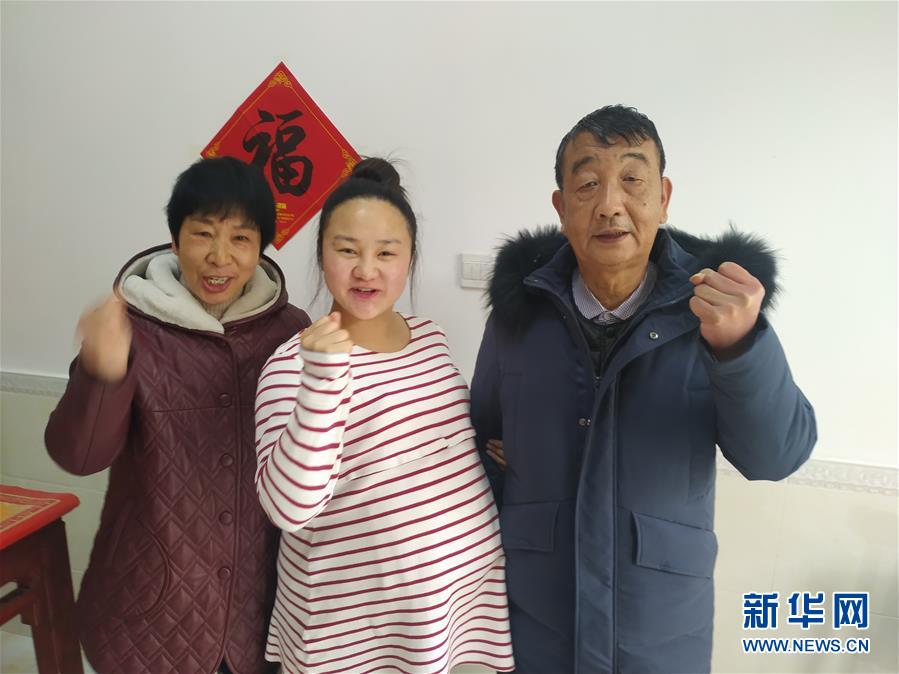 （一線抗疫群英譜·圖文互動(dòng)）（4）羅文浩：“女兒，你的名字里有溫暖，有榮光！”