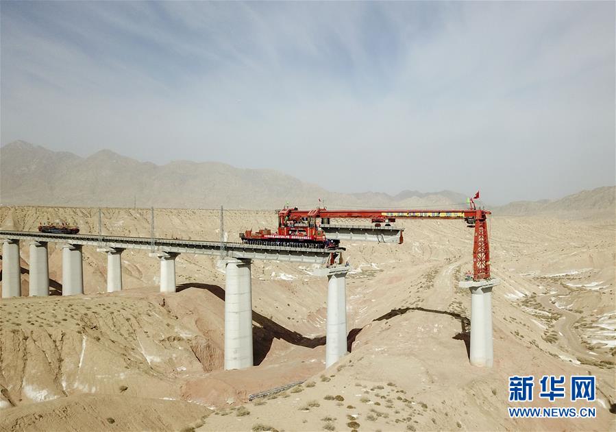 （中國經(jīng)濟(jì)新觀察&middot;圖文互動）（2）重大投資項(xiàng)目開復(fù)工提速 吹響中國經(jīng)濟(jì)復(fù)蘇&ldquo;沖鋒號&rdquo;