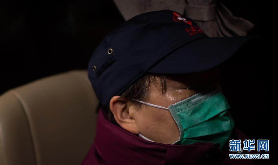 （新華全媒頭條·習(xí)近平致敬的戰(zhàn)“疫”英雄·武漢人民篇·圖文互動）（11）壯哉，大武漢——獻(xiàn)給英雄的武漢人民
