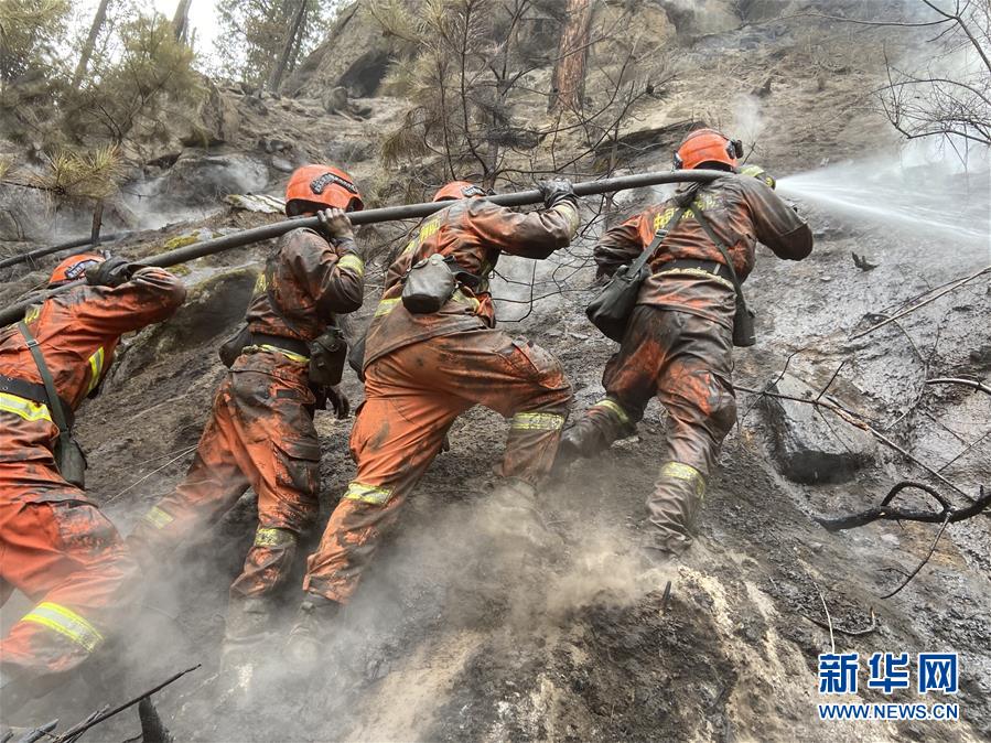 （圖文互動）（2）青春無悔，雪域林海我來守衛(wèi)——一位西藏森林消防大隊(duì)長十八年的“高原情”