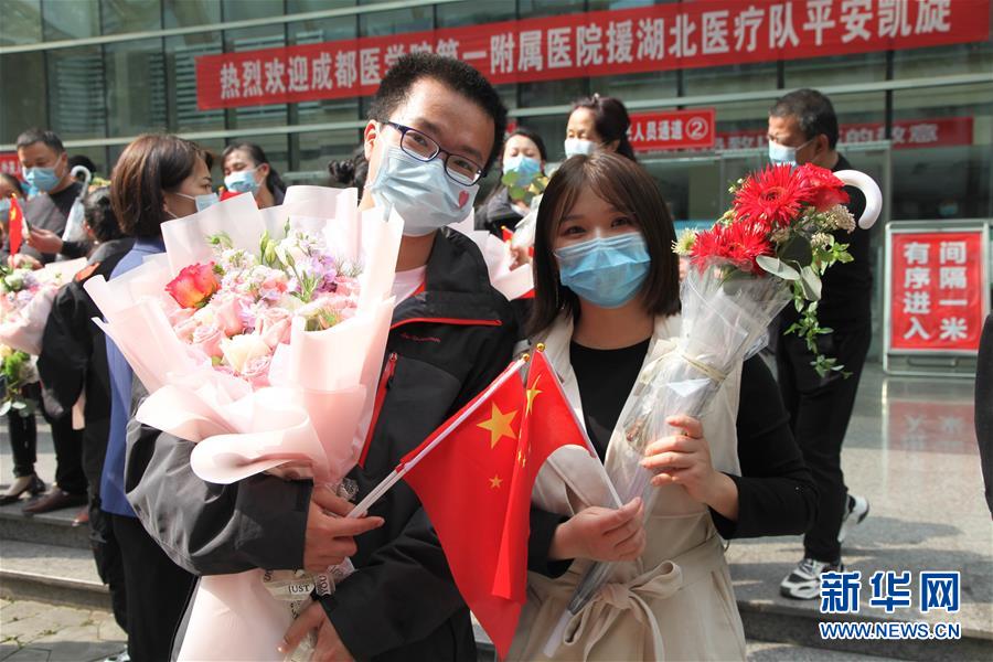 （新華全媒頭條·圖文互動(dòng)）（11）“我看不見你的樣子，但我知道你是誰”——寫在國際護(hù)士節(jié)來臨之際