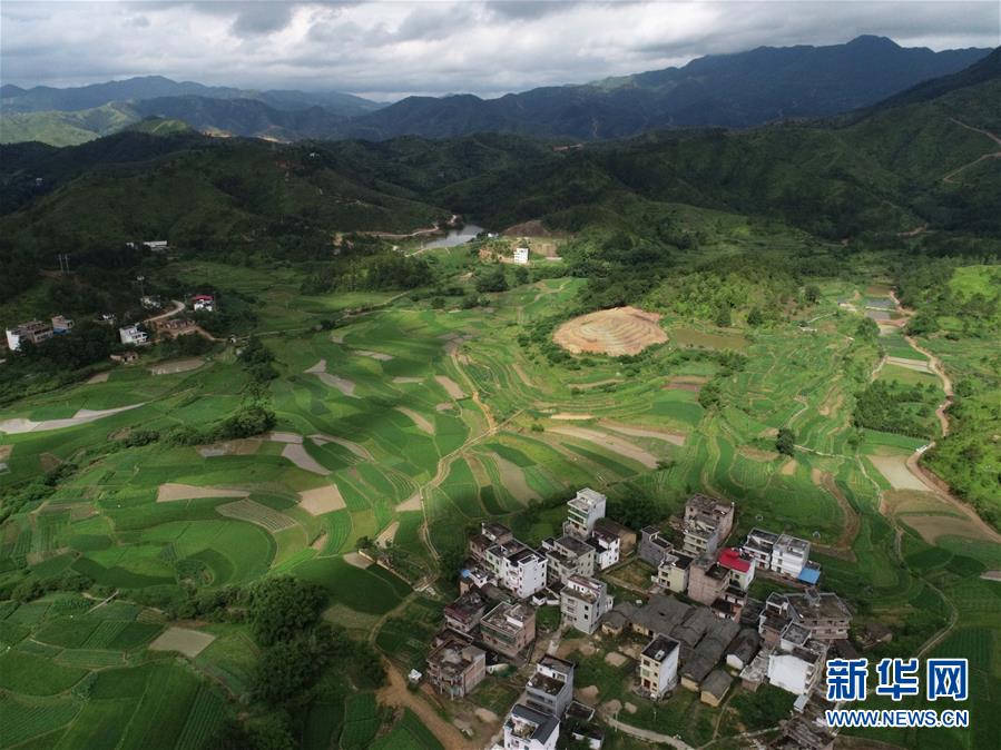（在習近平新時代中國特色社會主義思想指引下——新時代新作為新篇章·習近平總書記關切事·圖文互動）（4）新生活、新盼頭——脫貧攻堅新形勢速覽
