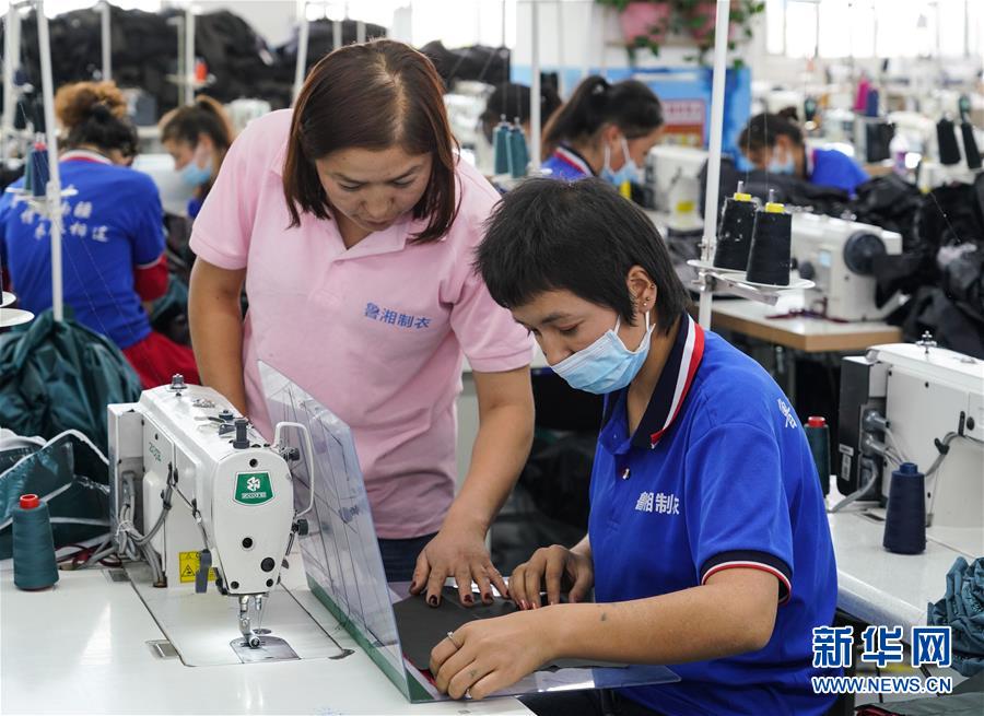 （決戰(zhàn)決勝脫貧攻堅(jiān)&middot;圖文互動(dòng)）（2）紡織女工進(jìn)城記