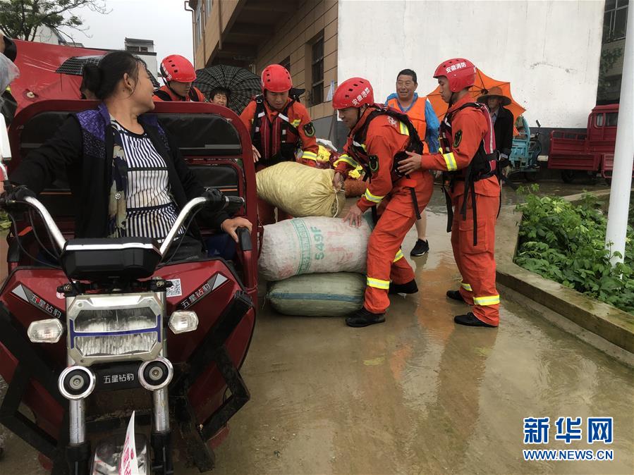 （防汛抗洪·圖文互動）（1）王家壩，你還好嗎？——二探“千里淮河第一閘”開閘后的水中莊臺