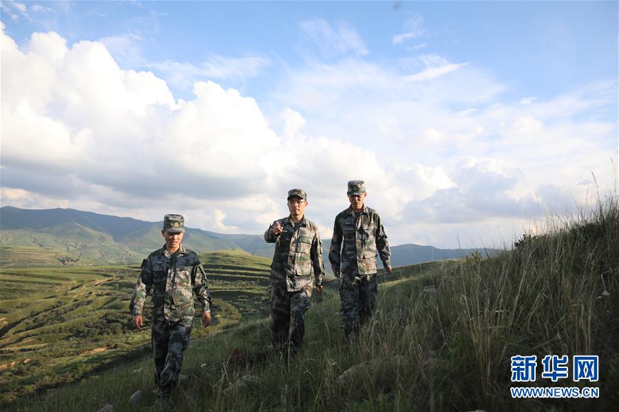 （圖文互動(dòng)）（4）對(duì)黨赤“淳” 為國志“靜”——記戰(zhàn)略支援部隊(duì)某部高級(jí)工程師淳靜