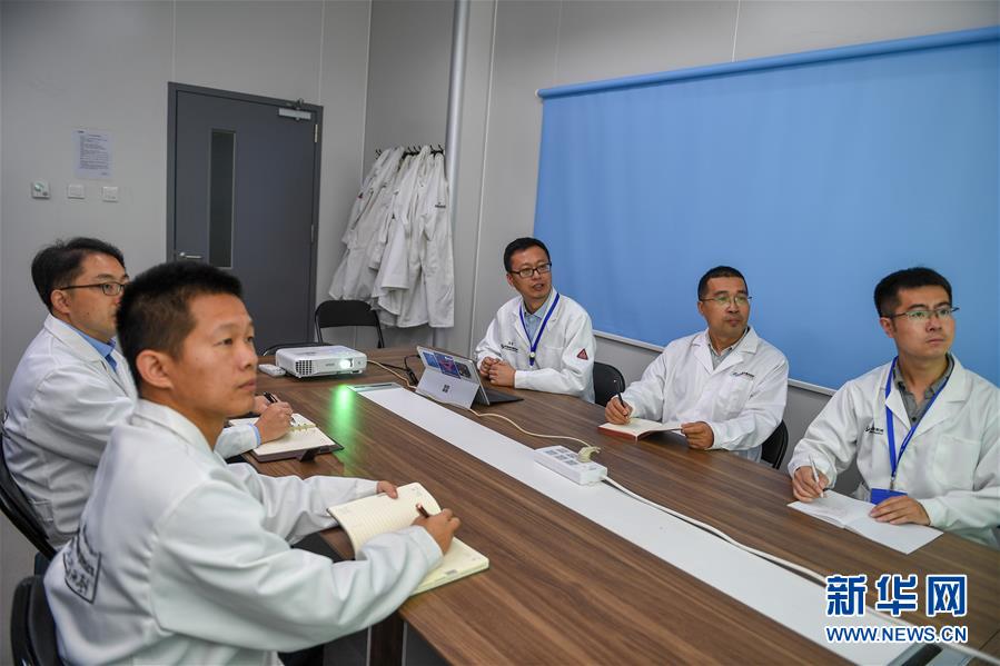 （在習(xí)近平新時(shí)代中國(guó)特色社會(huì)主義思想指引下——新時(shí)代新作為新篇章·習(xí)近平總書(shū)記關(guān)切事·圖文互動(dòng)）（1）終不悔為國(guó)為民，攀高峰只爭(zhēng)朝夕——來(lái)自科學(xué)家們的動(dòng)人故事