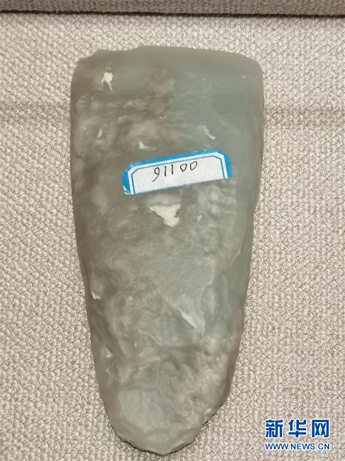 （文化視點(diǎn)·聽(tīng)文物講故事·圖文互動(dòng)）（2）豪橫！古人扛著玉斧在羅布泊打獵