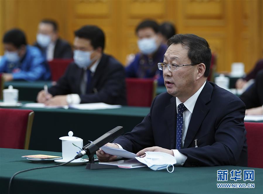 （新華全媒頭條·圖文互動(dòng)）（9）從人民中汲取磅礴力量——習(xí)近平總書記同出席2020年全國(guó)兩會(huì)人大代表、政協(xié)委員共商國(guó)是紀(jì)實(shí)