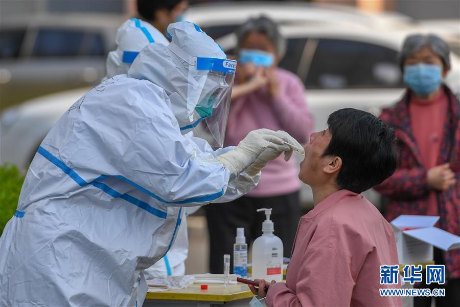 （新華全媒頭條·兩會精神看落實·圖文互動）（5）整體謀劃、系統(tǒng)升級、全面提升——落實全國兩會精神織牢織密公共衛(wèi)生防護網(wǎng)