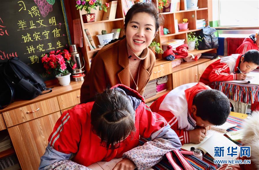 （在習近平新時代中國特色社會主義思想指引下——新時代新作為新篇章·習近平總書記關切事·圖文互動）（4）青春的顏色是什么？