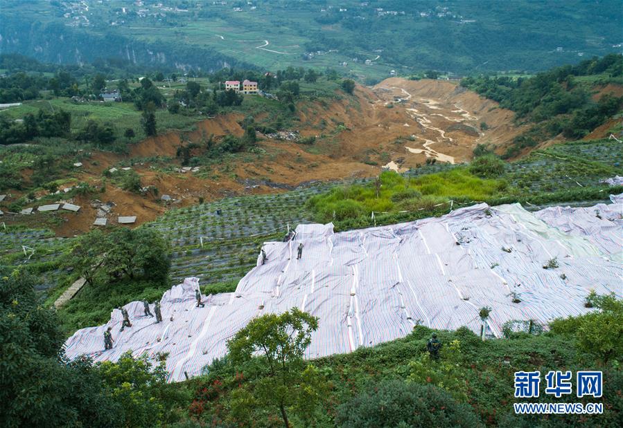 （在習(xí)近平新時代中國特色社會主義思想指引下——新時代新作為新篇章·習(xí)近平總書記關(guān)切事·圖文互動）（7）戰(zhàn)疫魔,斗洪魔——湖北全力應(yīng)對防疫、防汛疊加“雙考”