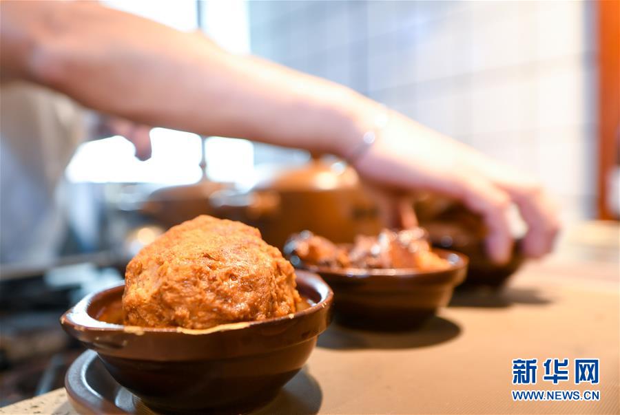 （在習(xí)近平新時代中國特色社會主義思想指引下&mdash;&mdash;新時代新作為新篇章&middot;習(xí)近平總書記關(guān)切事&middot;圖文互動）（7）珍惜盤中餐，狠剎浪費風(fēng)&mdash;&mdash;各地積極行動堅決制止餐飲浪費