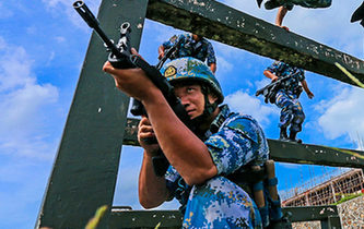 海軍陸戰(zhàn)隊(duì)特種障礙訓(xùn)練，敢來嗎？