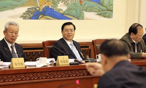 張德江參加全國人大常委會(huì)第五次會(huì)議分組審議