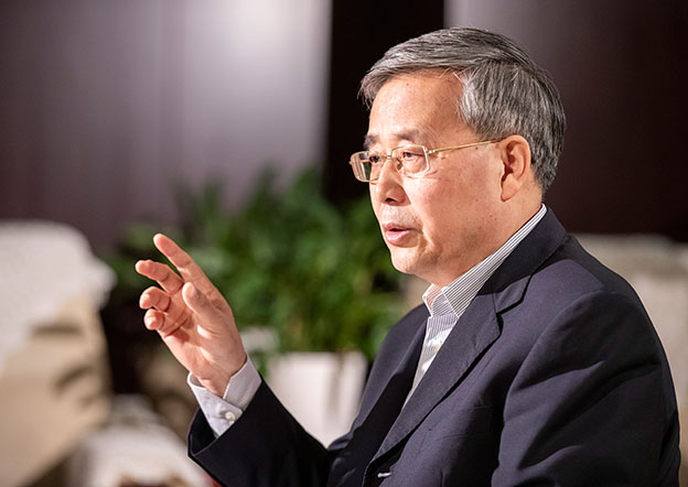 爭取三年以后，銀行業(yè)對民營企業(yè)的貸款占新增公司類貸款的比例不低于50%